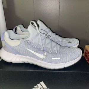 Nike Free Run 5.0 Women’s Size 7.5 NWT - NEVER WORN